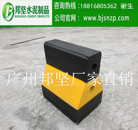 廣州交通隔離墩、交通防撞墩廠家，水泥墩現(xiàn)貨供應(yīng)